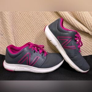 New Balance Women's 530 V2 Ultra Soft Comfort Athletic Shoes - Size 6